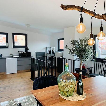Boutique Apartments U Rolanda, Mikulasske Namesti Znojmo Exterior foto