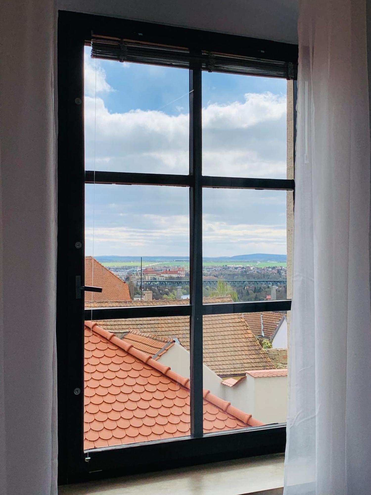 Boutique Apartments U Rolanda, Mikulasske Namesti Znojmo Quarto foto